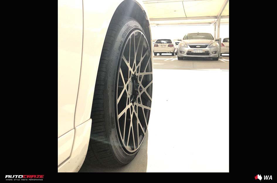 VOLKSWAGEN GOLF BLQ MATTE BLACK